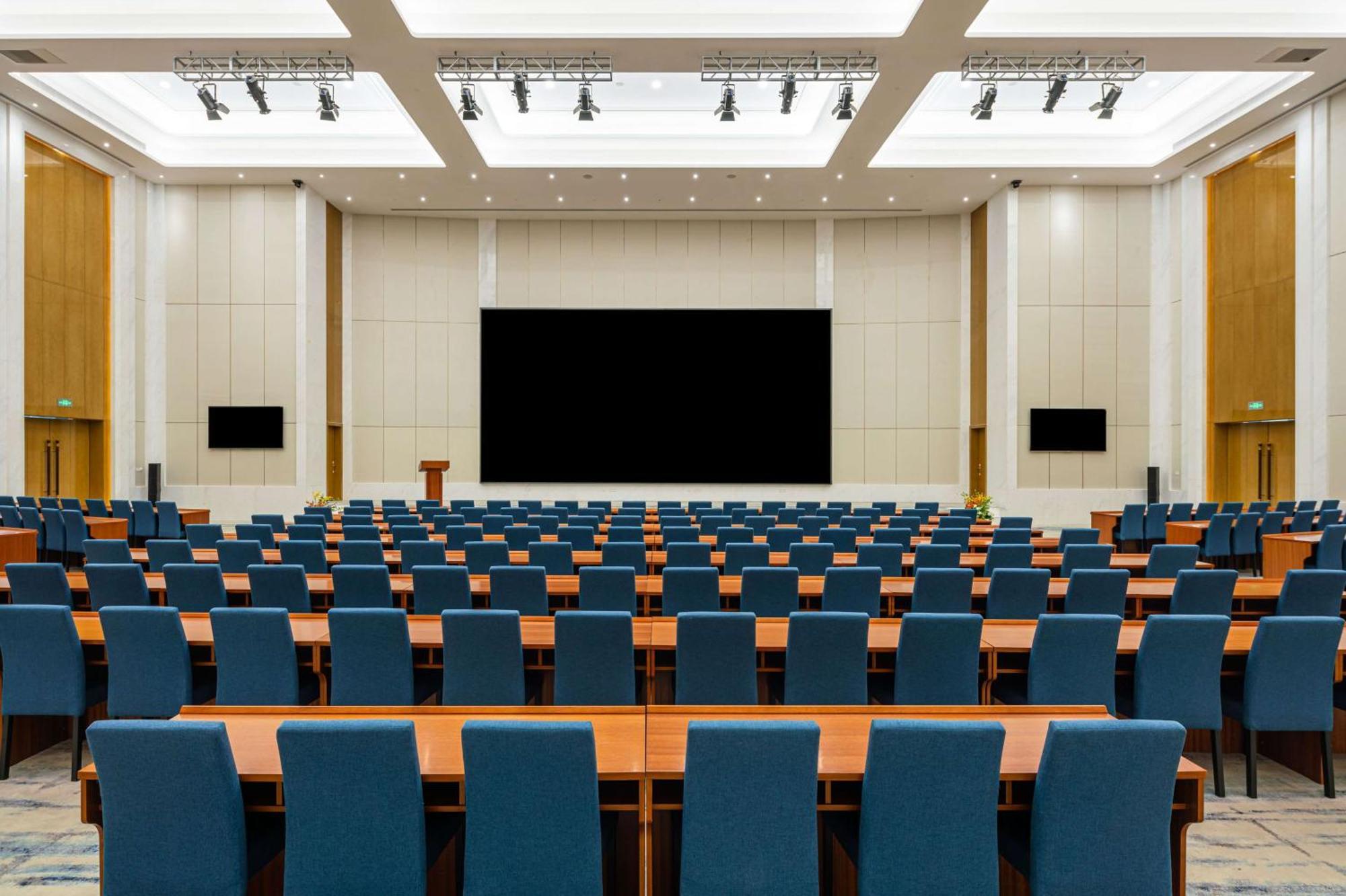 Hilton Brazzaville Les Tours Jumelles Hotel & Residences Ngoại thất bức ảnh
