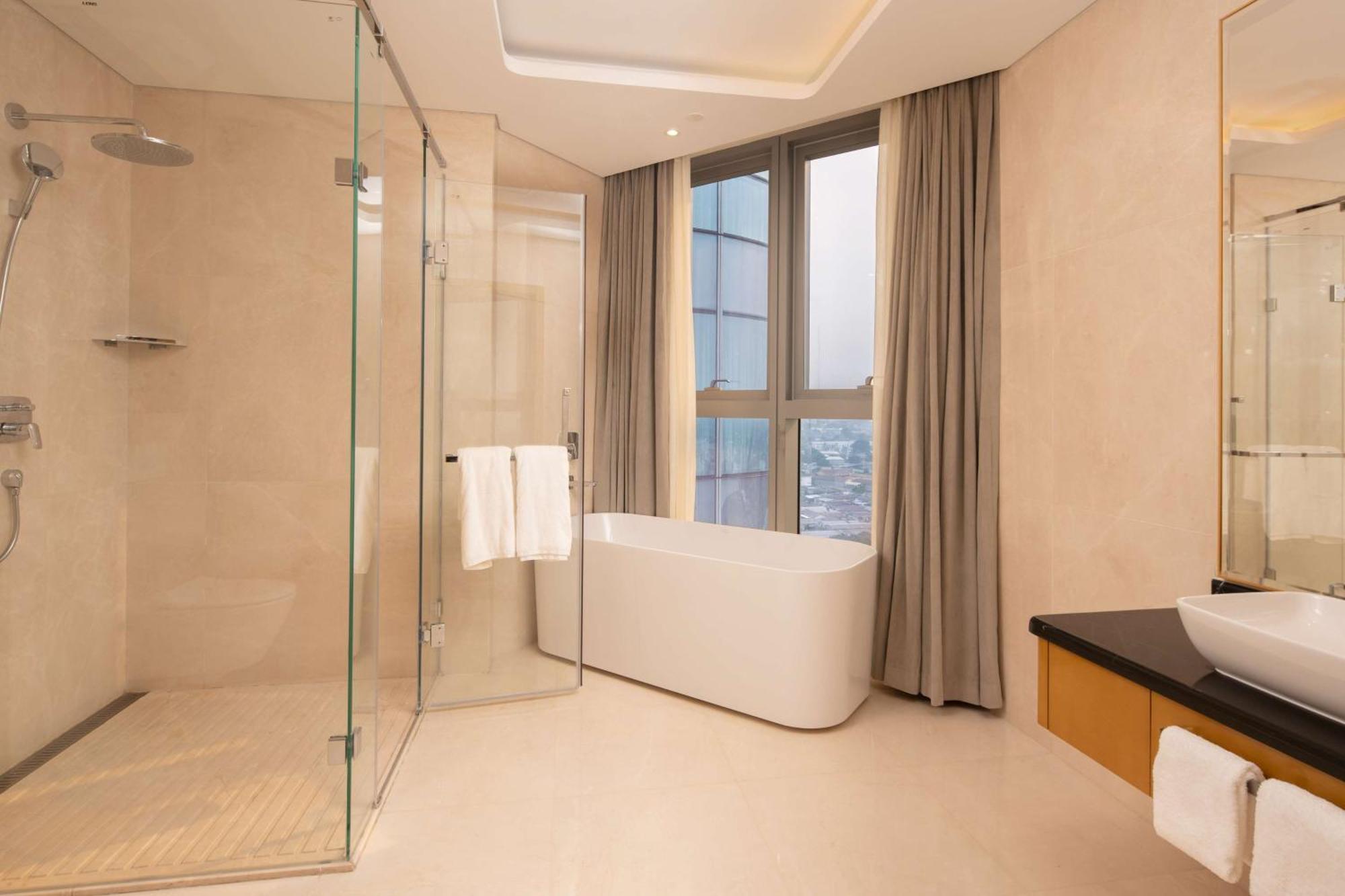 Hilton Brazzaville Les Tours Jumelles Hotel & Residences Ngoại thất bức ảnh