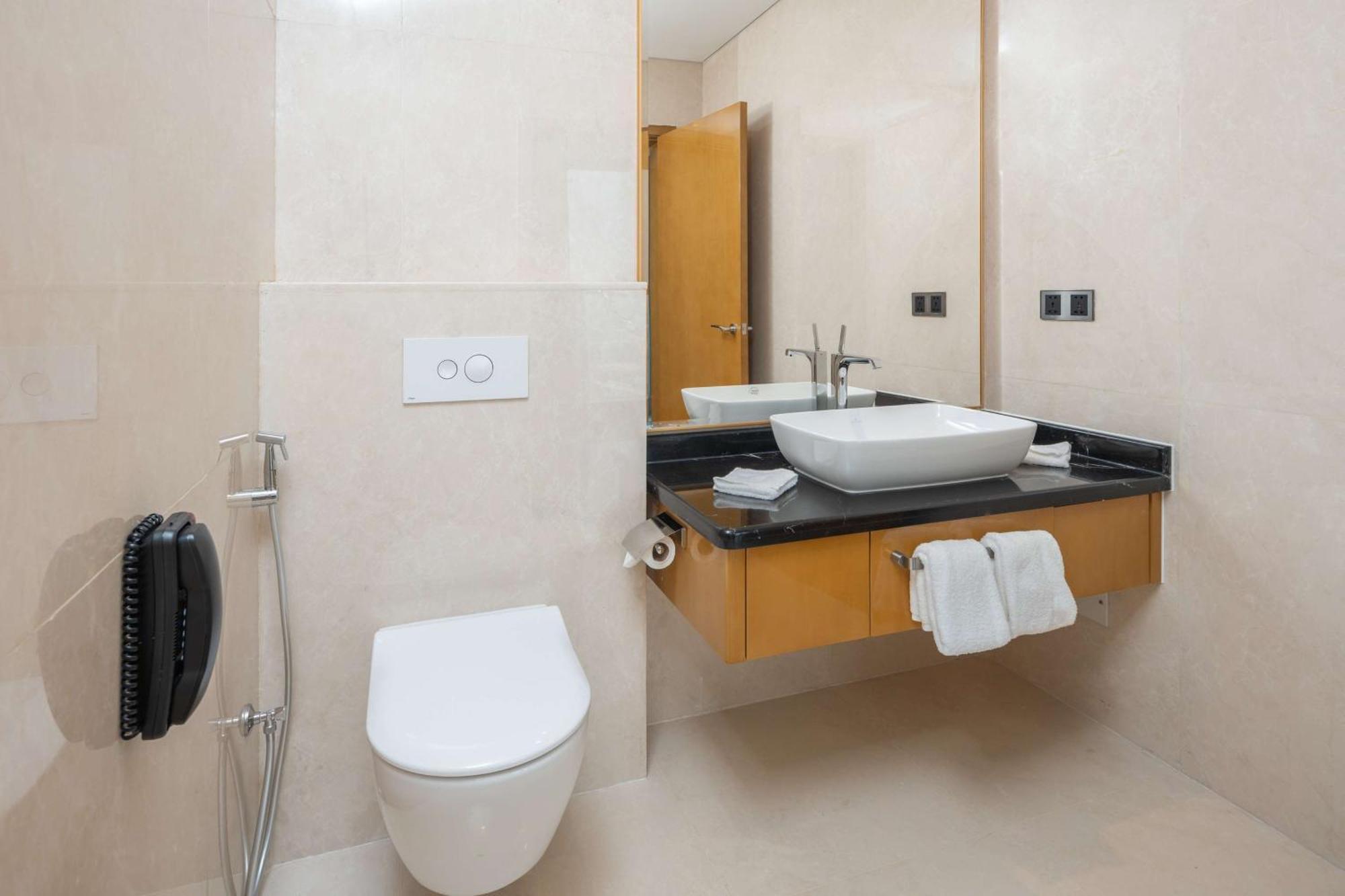 Hilton Brazzaville Les Tours Jumelles Hotel & Residences Ngoại thất bức ảnh