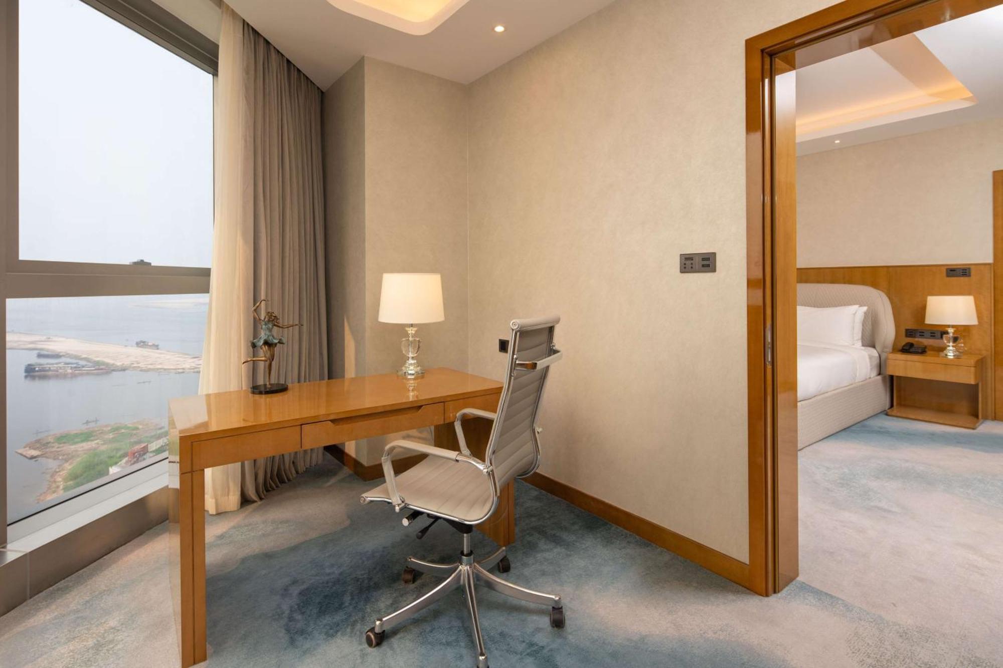 Hilton Brazzaville Les Tours Jumelles Hotel & Residences Ngoại thất bức ảnh