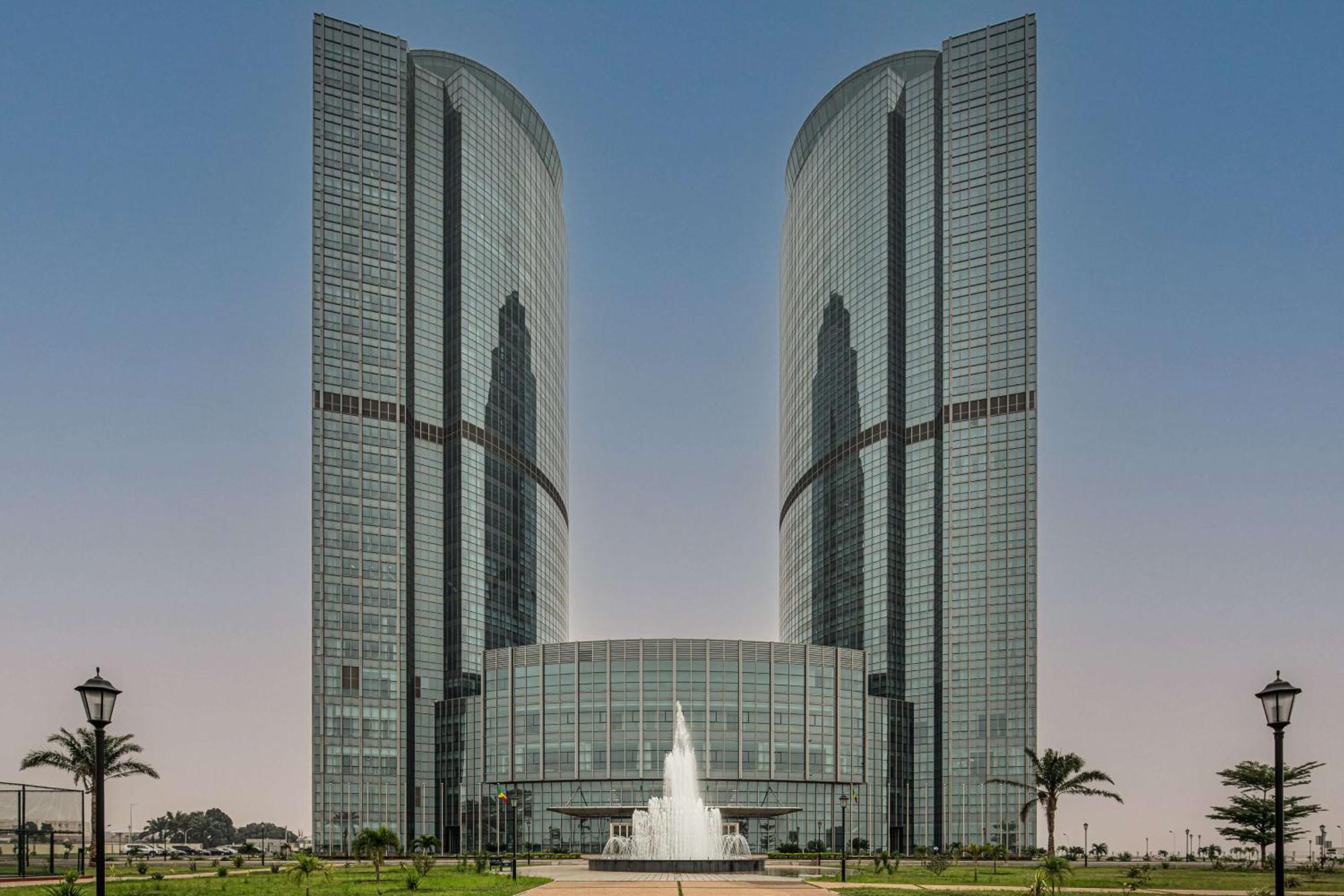 Hilton Brazzaville Les Tours Jumelles Hotel & Residences Ngoại thất bức ảnh